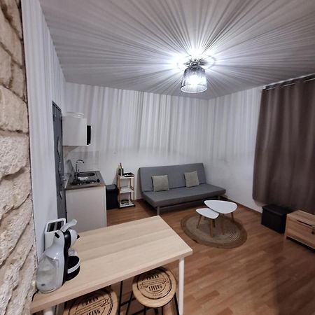 Logement Cosy Pour 4, Wifi, Centre Ville Montpellier Exterior foto
